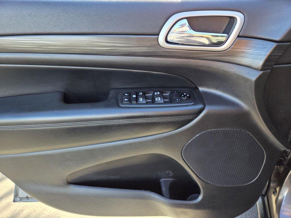 used 2021 Jeep Grand Cherokee car, priced at $21,499