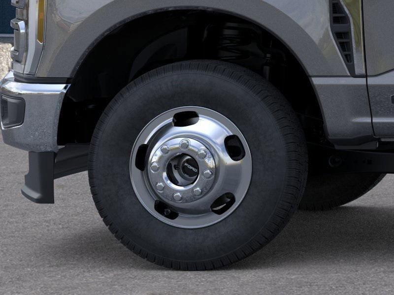 new 2025 Ford F-350 car, priced at $81,210