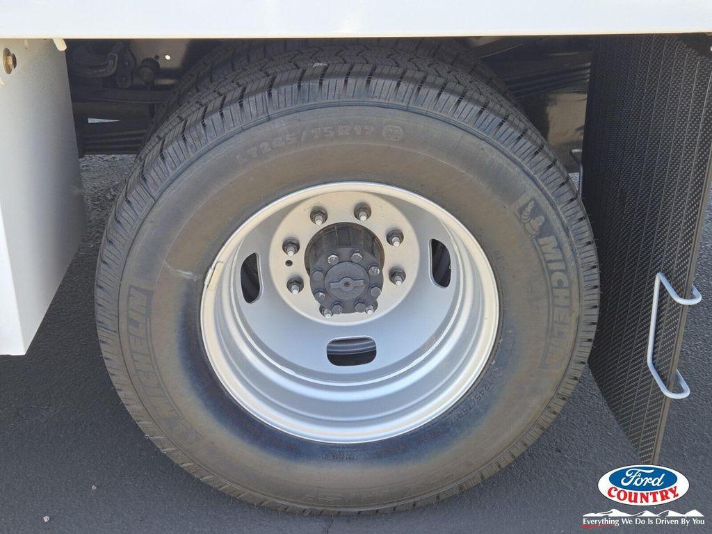 new 2024 Ford F-350 car, priced at $62,965