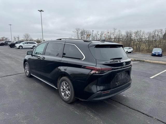 used 2023 Toyota Sienna car, priced at $39,461