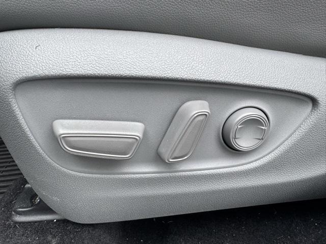 used 2023 Toyota Highlander Hybrid car, priced at $41,600