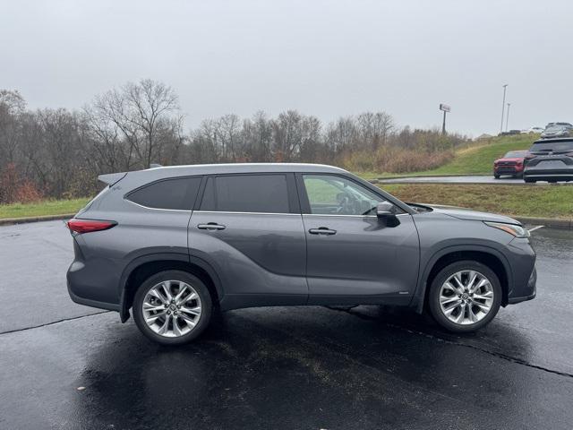 used 2023 Toyota Highlander Hybrid car, priced at $41,600