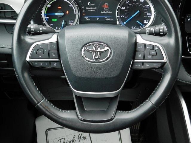 used 2022 Toyota Highlander Hybrid car, priced at $35,431