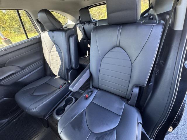 used 2024 Toyota Highlander Hybrid car, priced at $44,898