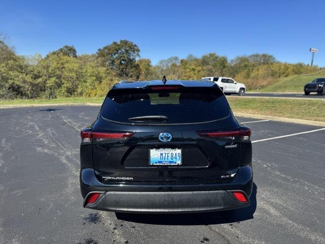 used 2024 Toyota Highlander Hybrid car, priced at $44,898