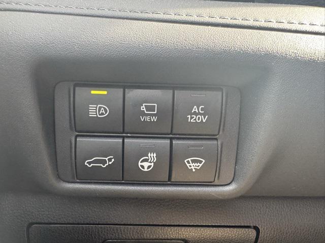 used 2022 Toyota Highlander Hybrid car, priced at $36,539