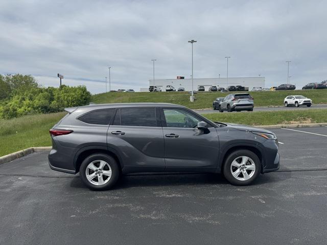 used 2021 Toyota Highlander car, priced at $25,997