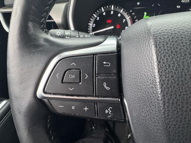 used 2021 Toyota Highlander car, priced at $31,578