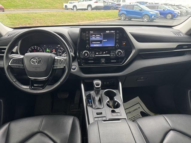 used 2021 Toyota Highlander car, priced at $31,578