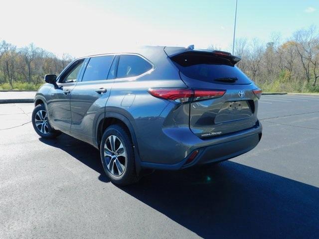 used 2021 Toyota Highlander Hybrid car, priced at $31,511