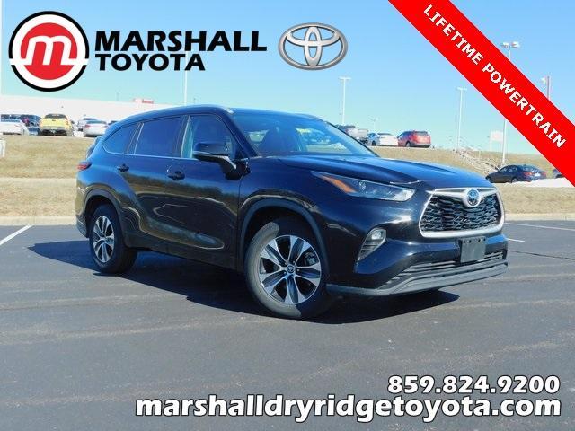 used 2023 Toyota Highlander car, priced at $36,998