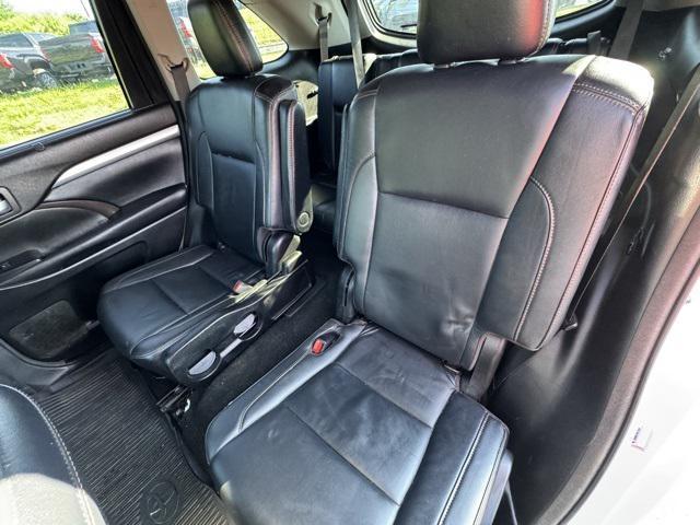 used 2018 Toyota Highlander car, priced at $20,287