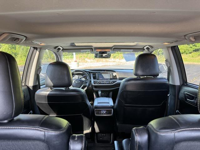 used 2018 Toyota Highlander car, priced at $20,287