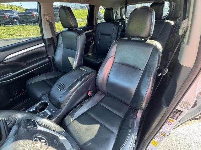 used 2018 Toyota Highlander car, priced at $20,287