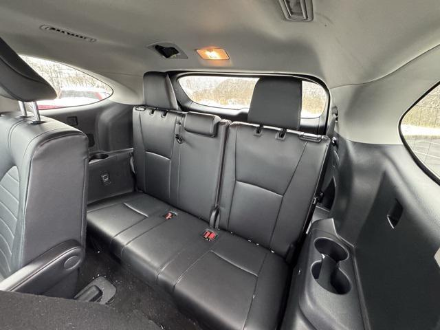 used 2024 Toyota Highlander car, priced at $36,284