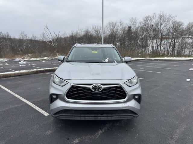 used 2024 Toyota Highlander car, priced at $36,284