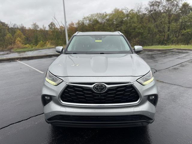 used 2020 Toyota Highlander car, priced at $25,907