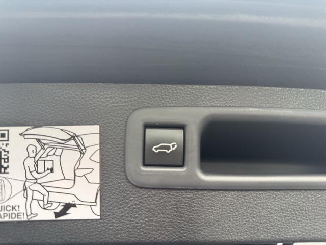 used 2021 Toyota Highlander Hybrid car, priced at $31,954