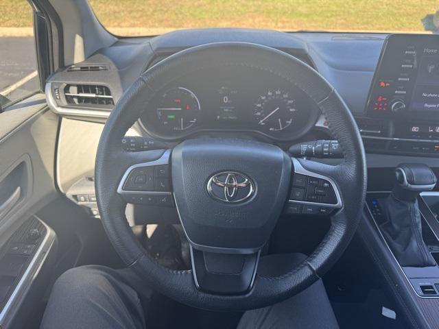 used 2023 Toyota Sienna car, priced at $33,989
