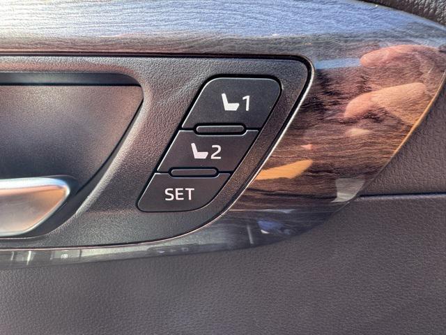 new 2025 Toyota Highlander car, priced at $54,598