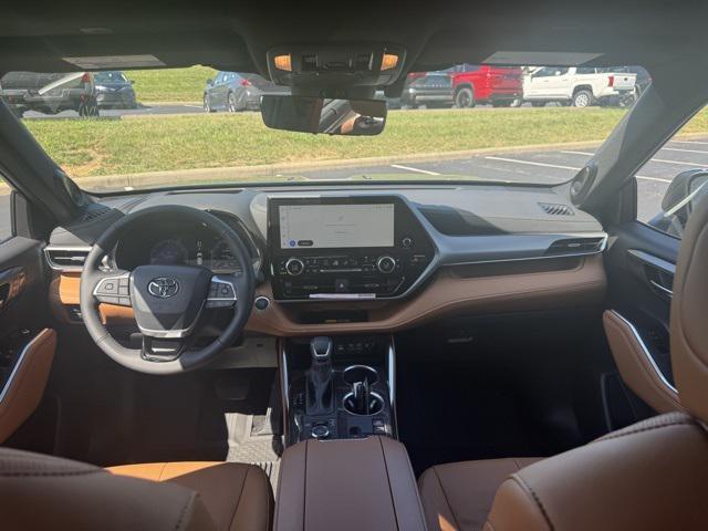 new 2025 Toyota Highlander car, priced at $54,598