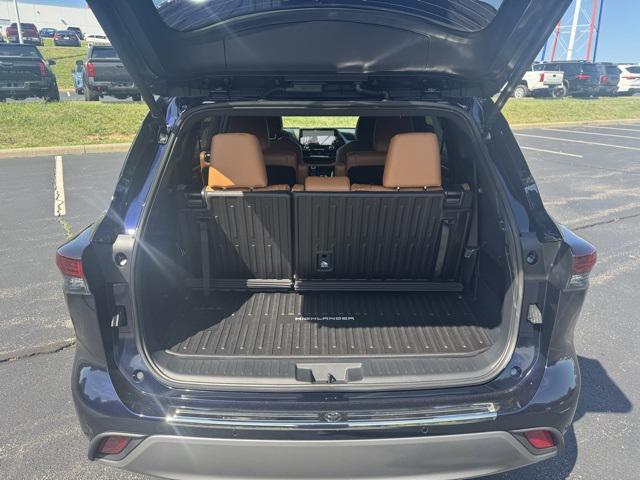 new 2025 Toyota Highlander car, priced at $54,598