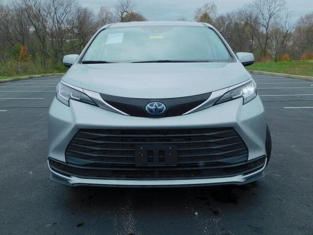 used 2021 Toyota Sienna car, priced at $28,878