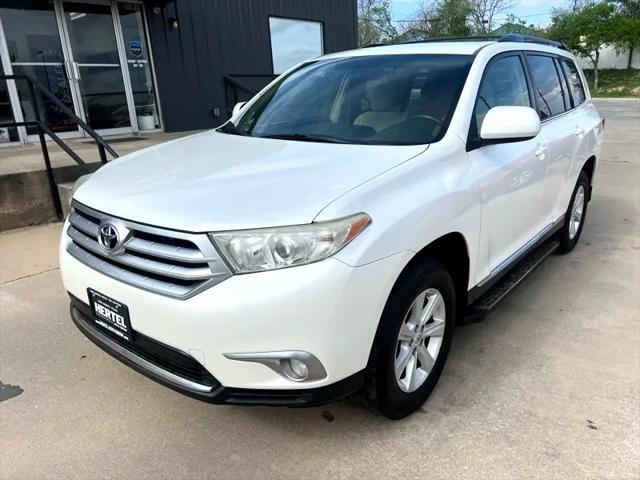 used 2012 Toyota Highlander car, priced at $9,998