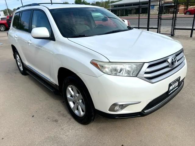 used 2012 Toyota Highlander car, priced at $9,998