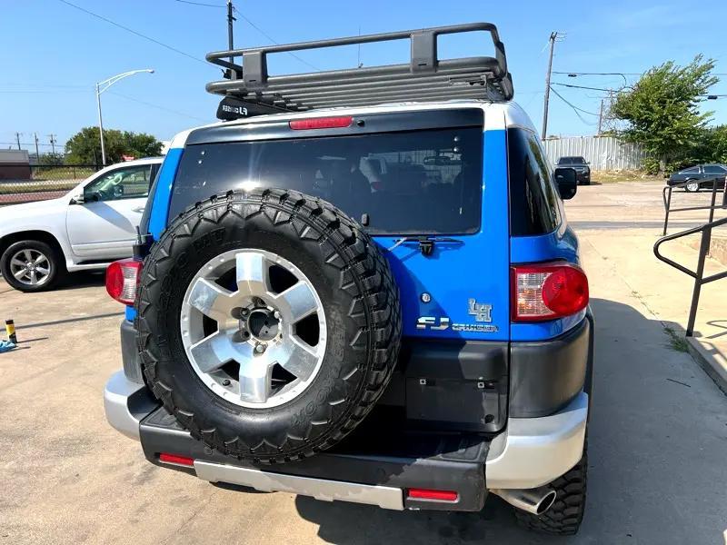 used 2007 Toyota FJ Cruiser car, priced at $21,998