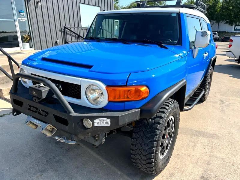 used 2007 Toyota FJ Cruiser car, priced at $21,998