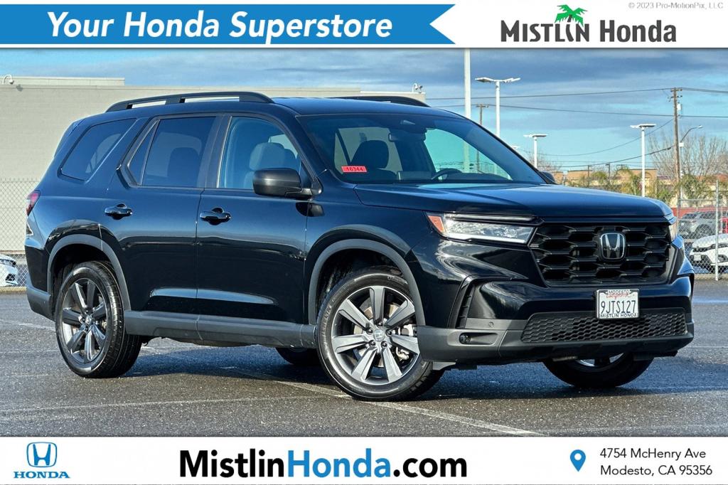 used 2024 Honda Pilot car, priced at $42,981