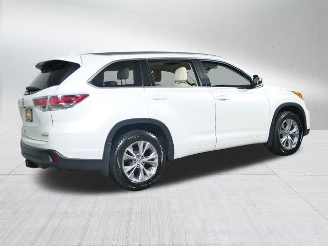 used 2015 Toyota Highlander car, priced at $18,999