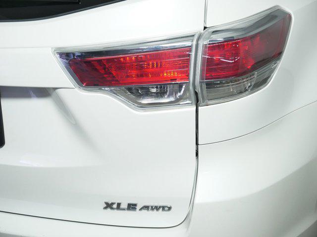 used 2015 Toyota Highlander car, priced at $18,999