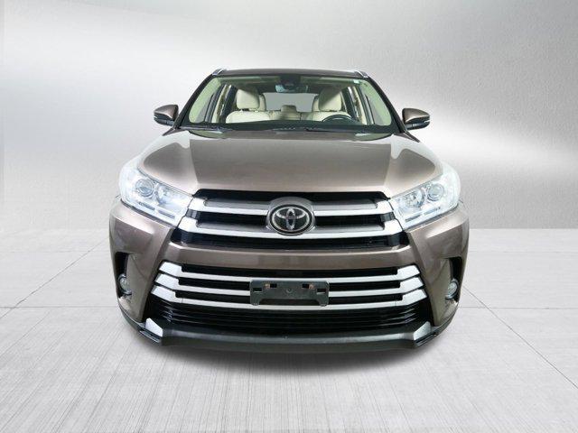 used 2019 Toyota Highlander car, priced at $24,997