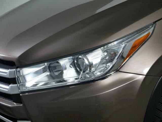 used 2019 Toyota Highlander car, priced at $24,997