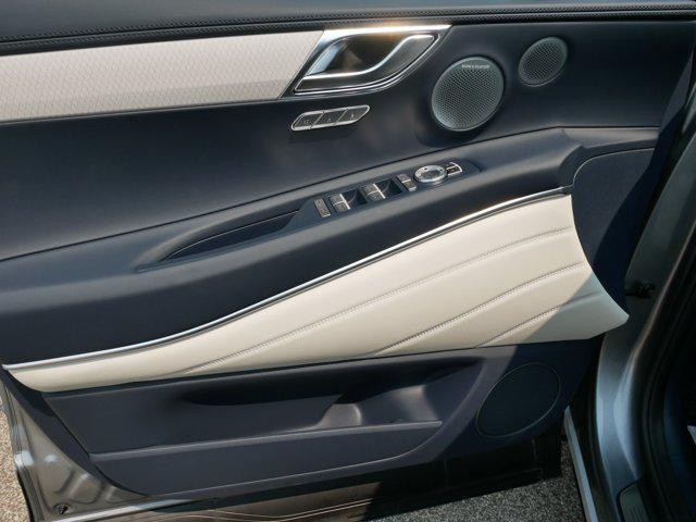 new 2025 Genesis GV80 car, priced at $80,527