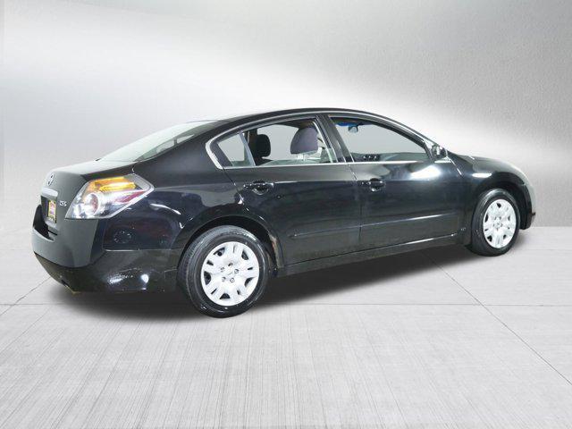 used 2009 Nissan Altima car, priced at $5,796