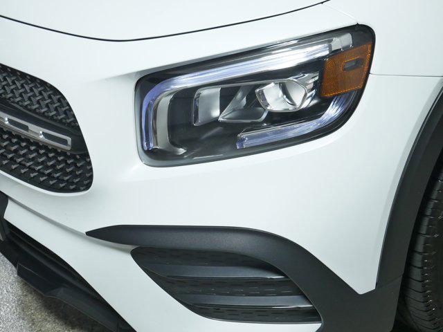 used 2021 Mercedes-Benz GLB 250 car, priced at $25,997