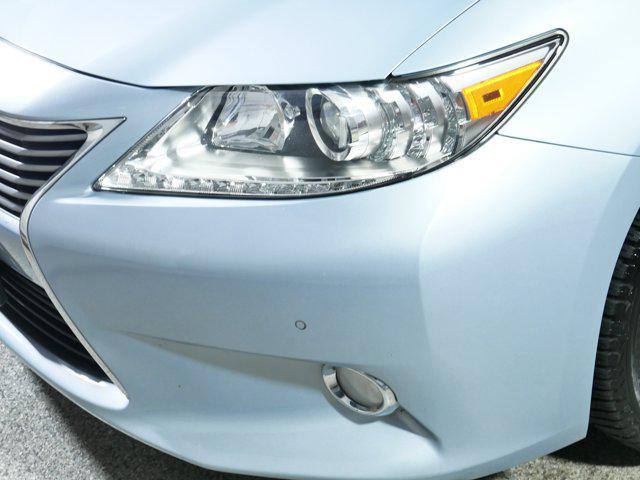 used 2013 Lexus ES 300h car, priced at $15,777