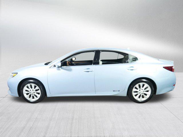 used 2013 Lexus ES 300h car, priced at $15,777