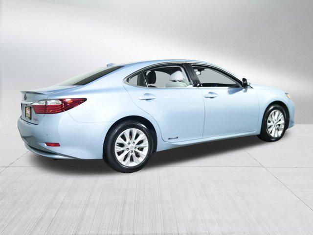 used 2013 Lexus ES 300h car, priced at $15,777