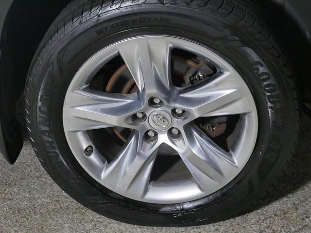 used 2015 Toyota Highlander car, priced at $19,996