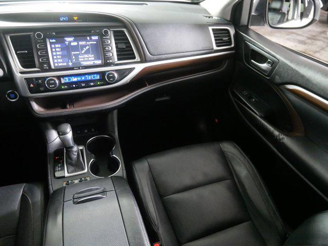 used 2015 Toyota Highlander car, priced at $19,996