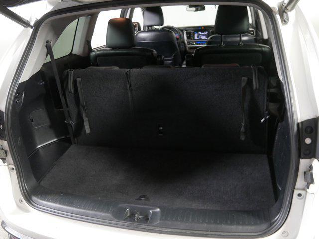 used 2015 Toyota Highlander car, priced at $19,996