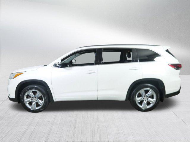 used 2015 Toyota Highlander car, priced at $19,996