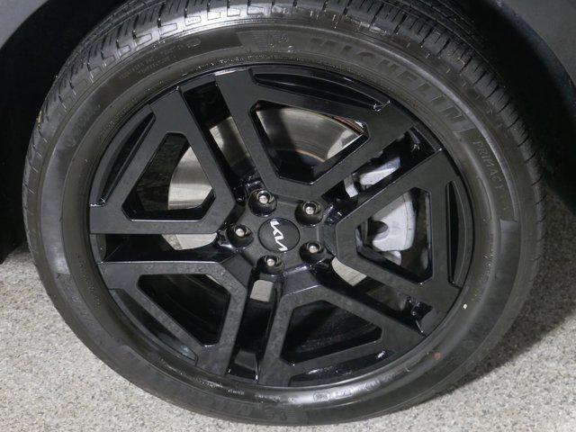 used 2024 Kia Telluride car, priced at $44,998