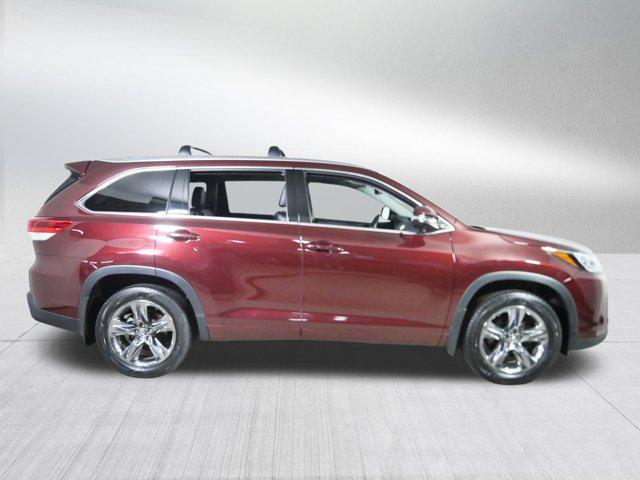 used 2018 Toyota Highlander car, priced at $29,887