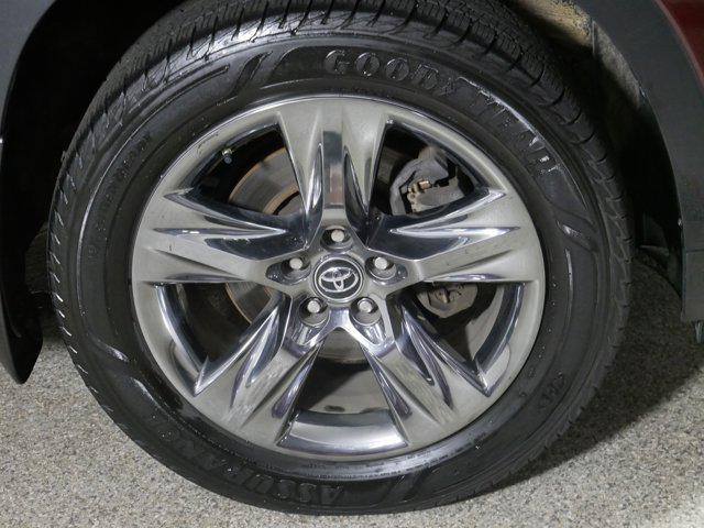 used 2018 Toyota Highlander car, priced at $29,887