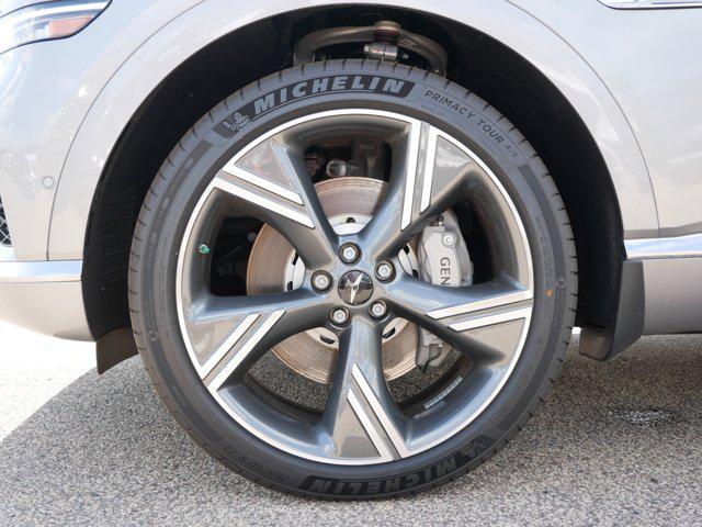 new 2025 Genesis GV80 car, priced at $83,034